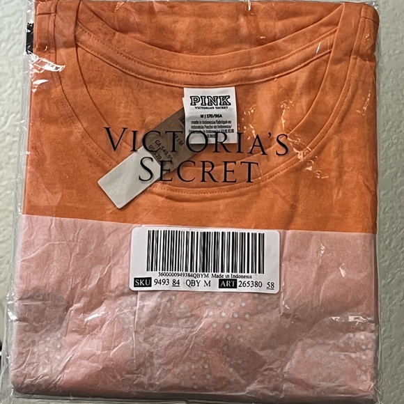 NWT VS PINK Short Sleeve Perfect Tee - Picture 9 of 11